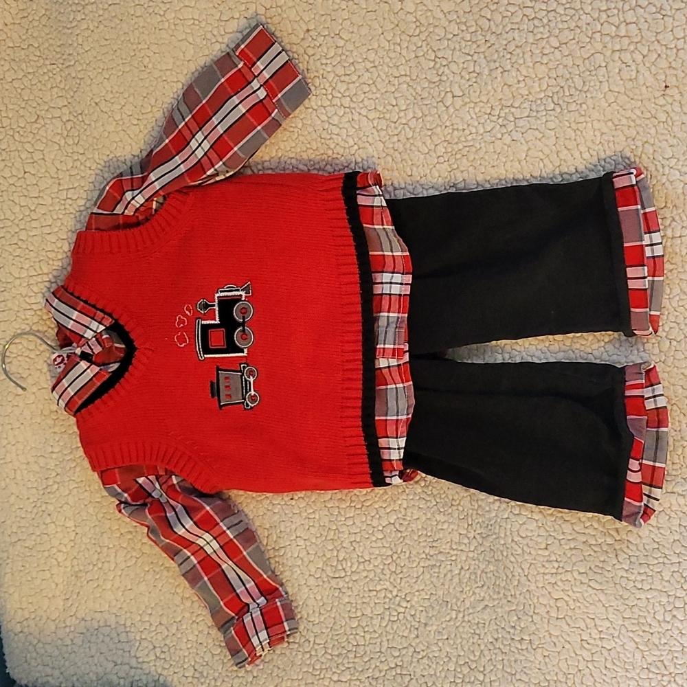 NWOT Baby Outfit 3 Piece Set Size 9 Mos
